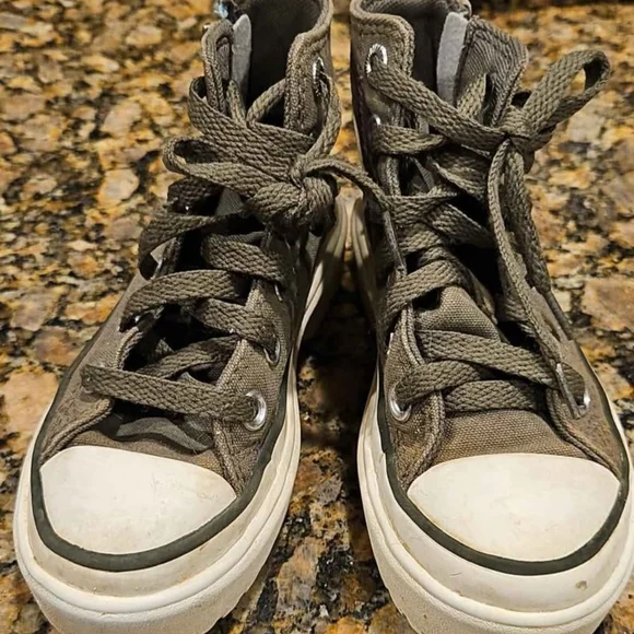 Converse High-Top Sneakers in Olive and Cream - Picture 3 of 3